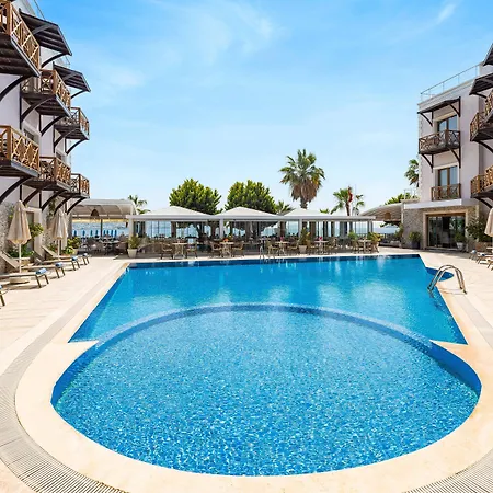 Elite Hotel 4*