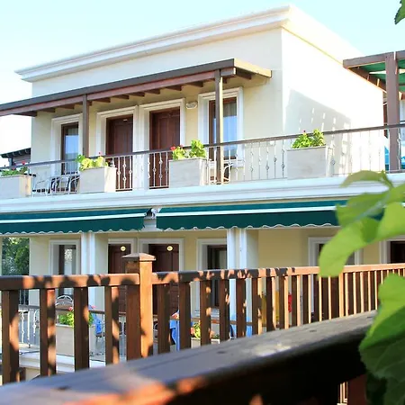 Elite Hotel 4*